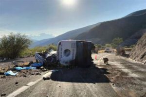 Accidente en Oaxaca deja 17 muertes de migrantes