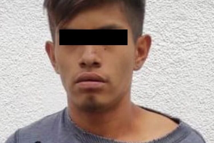 Un hombre señalado como probable responsable de retener en contra de su voluntad a una mujer, fue detenido por oficiales de la SSC en la alcaldía Iztapalapa