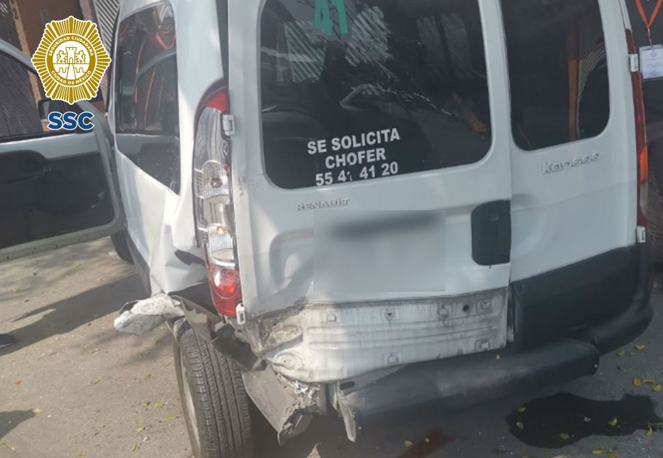 En Iztacalco, el conductor de un vehículo que posiblemente lesionó a una persona tras un hecho de tránsito, fue detenido por oficiales de la SSC de la CDMX