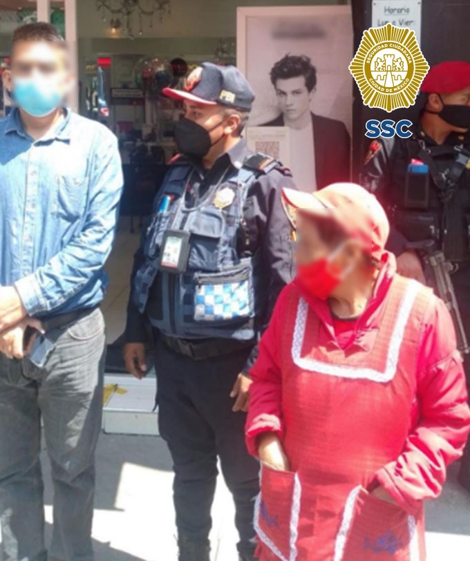 Oficiales de la SSC ayudaron a una adulta mayor a volver con su hijo, tras extraviarse en calles de la alcaldía Benito Juárez
