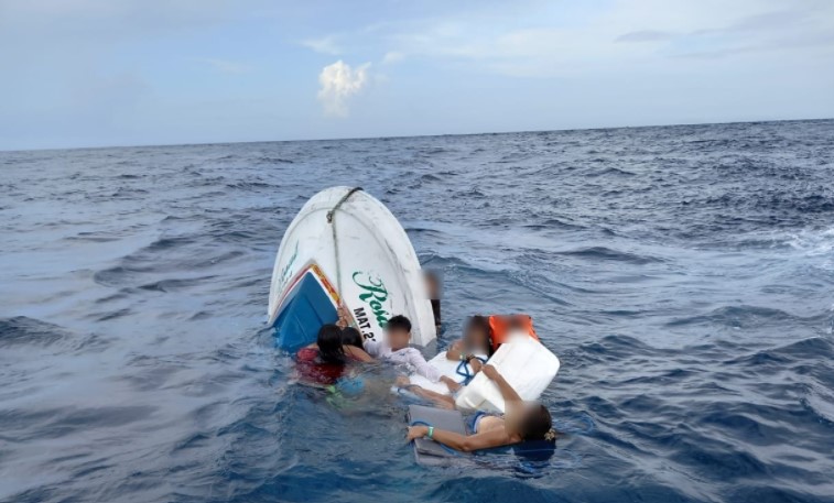 La Secretaría de Marina confirma 3 muertos por hundimiento de lancha frente a Isla Mujeres