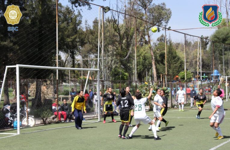 En la alcaldía Gustavo A. Madero, se llevó a cabo la primera jornada del futbol femenil como parte de las Poliolimpiadas 2021