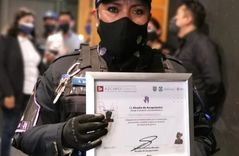 El programa patrullas violeta de la policía auxiliar de la SSC, es condecorado por su desempeño para prevenir y atender a mujeres en situación de violencia de género en la alcaldía Azcapotzalco