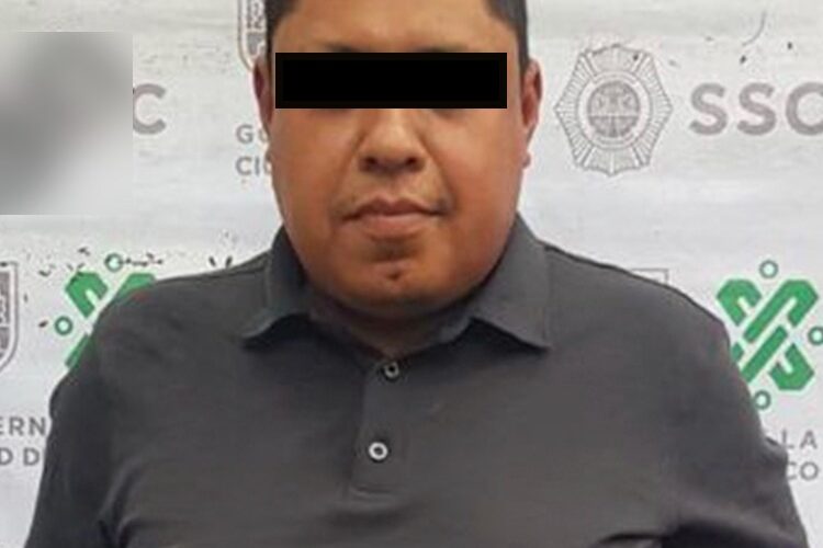 En posesión de varias dosis de aparente droga, policías de la SSC detuvieron a una persona en la alcaldía Gustavo A. Madero