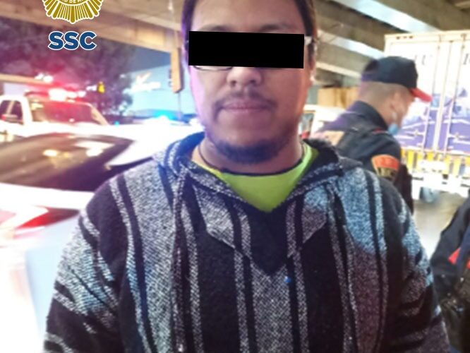 Un posible responsable de atropellar a una persona fue detenido por oficiales de la SSC, en las inmediaciones del Aeropuerto Internacional de la Ciudad de México