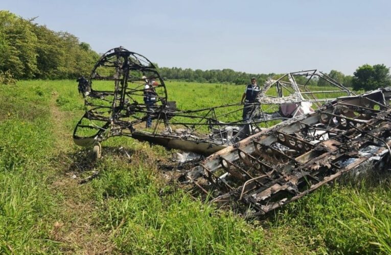 En Tabasco se desploma una aeronave sobre plantíos de plátano y muere el piloto