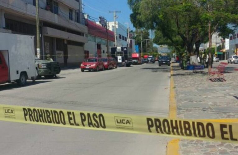 Balazos en la caseta de policías en León dejan un muerto