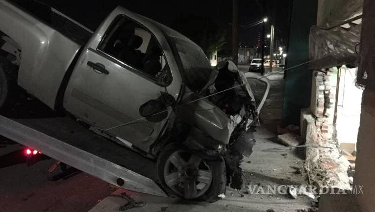 Muere abuelito tras chocar contra el Colegio México; huía de otro accidente