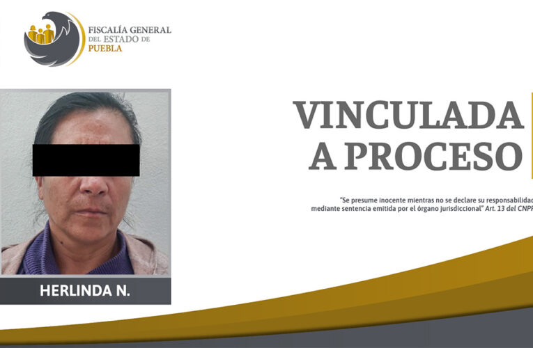 Abuelita vinculada a proceso por agredir a su hija y nieta en Puebla