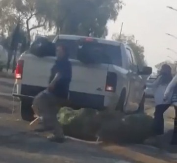 Impactante: Graban robo de camioneta en Lomas Verdes