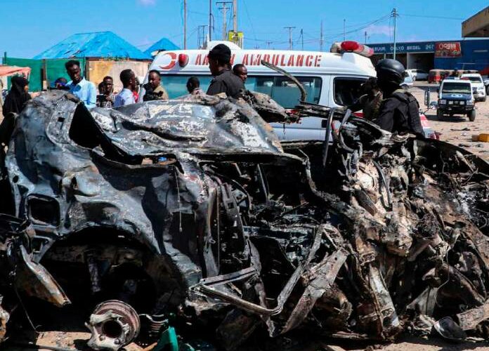 Explosión en el aeropuerto de Somalia deja 8 muertos