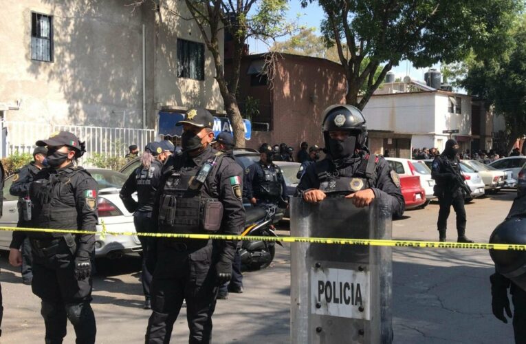 Cuatro muertos tras enfrentamiento en Azcapotzalco; dos eran policías, quienes repelieron la agresión