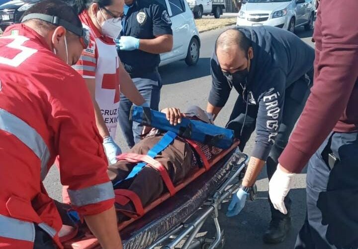 En Culiacán atropellan a adulto mayor frente a estación de bomberos