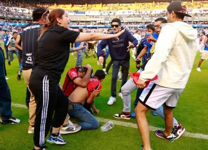 Las imágenes más impactantes de la batalla campal en estadio Corregidora