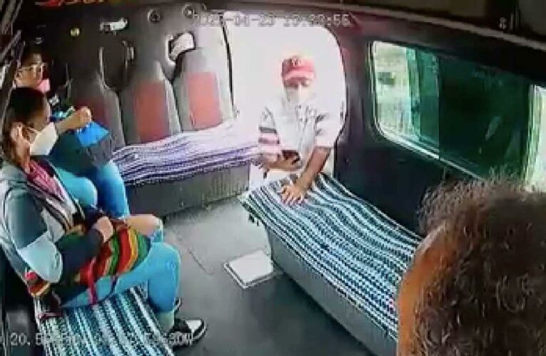 Así es como asaltantes se dan cuenta de celulares falsos en Edoméx