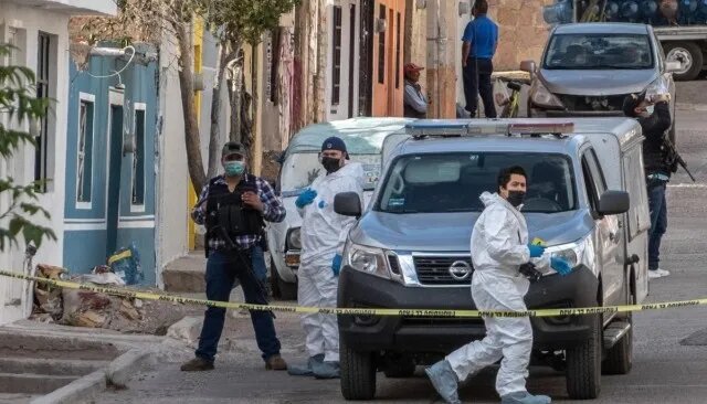 Asaltante muere linchado por vecinos en calles de Chimalhuacán