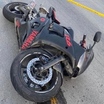 Muere motociclista tras accidente sobre Libramiento Rosas Magallón en Tijuana