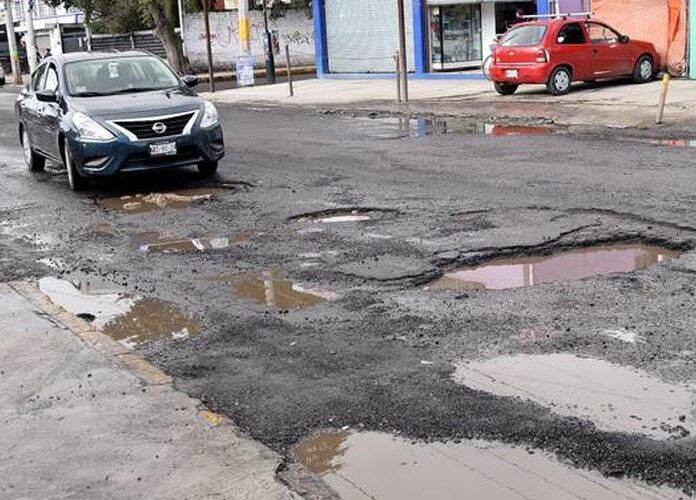 Baches en Toluca y Metepec ¡Cuestan más de 560 mdp repararlos!