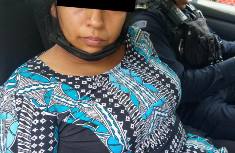 Policía de Tlalnepantla detiene a una mujer como probable responsable de robar un vehículo a mano armada y con lujo de violencia