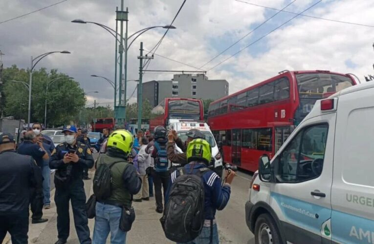 Reportan atropellamiento masivo en Paseo de la Reforma y Eje 1 Norte