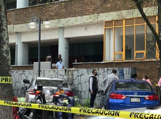 Muere estudiante de medicina tras lanzarse desde un edificio de la UNAM