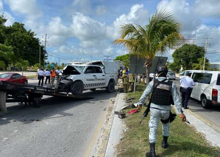 Elementos de la Guardia Nacional resultan heridos en choque en Cancún