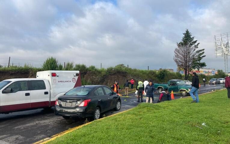 Accidente automovilístico en Calz. del Pacifico deja un muerto