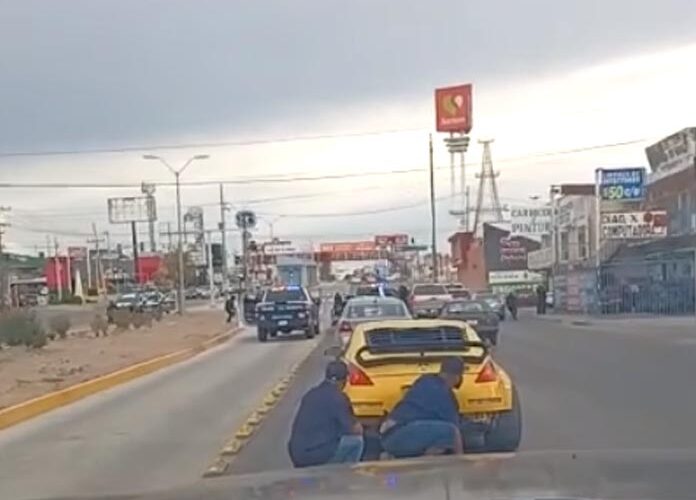 (VIDEO) ¡Civiles quedan atrapados en balacera en Chihuahua!