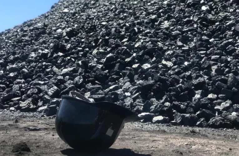 Reportan al menos 9 atrapados tras colapso de mina en Sabinas, Coahuila
