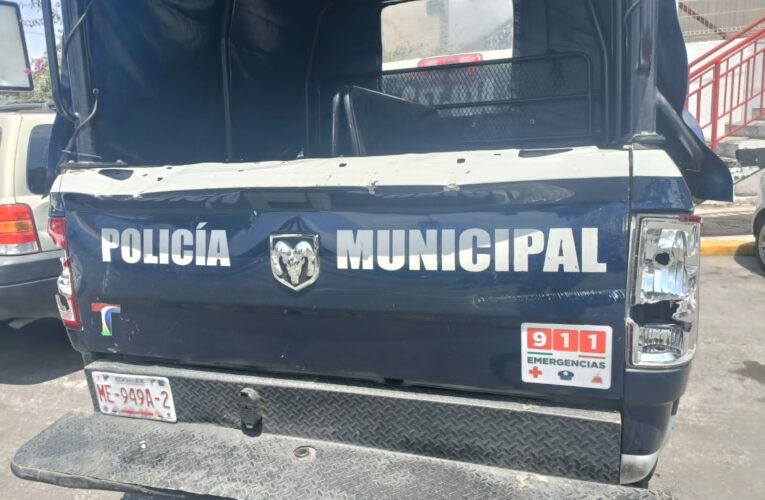 En Tlalnepantla un grupo de comerciantes impidió operativo de regularización y lesionan a agentes