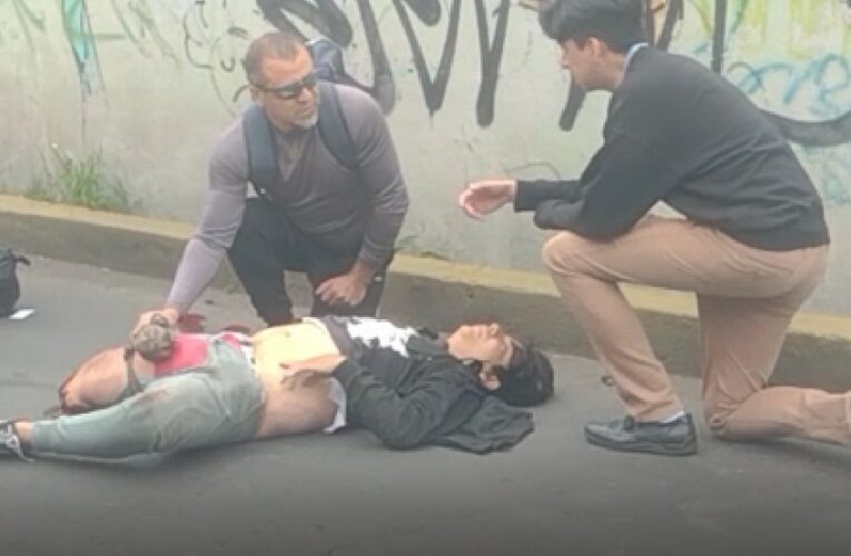 Video. Motociclista sufre amputación de pierna video en Michoacan