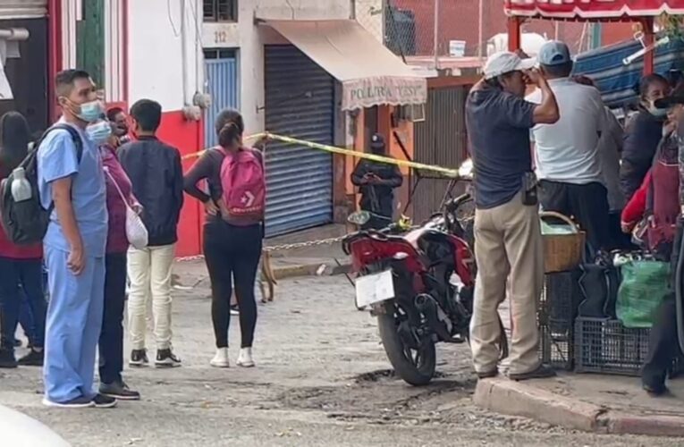 Mujer es asesinada a balazos dentro de su polleria en Cuernavaca