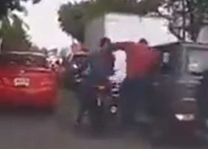 (VIDEO) En plena impunidad captan asalto en Guadalajara