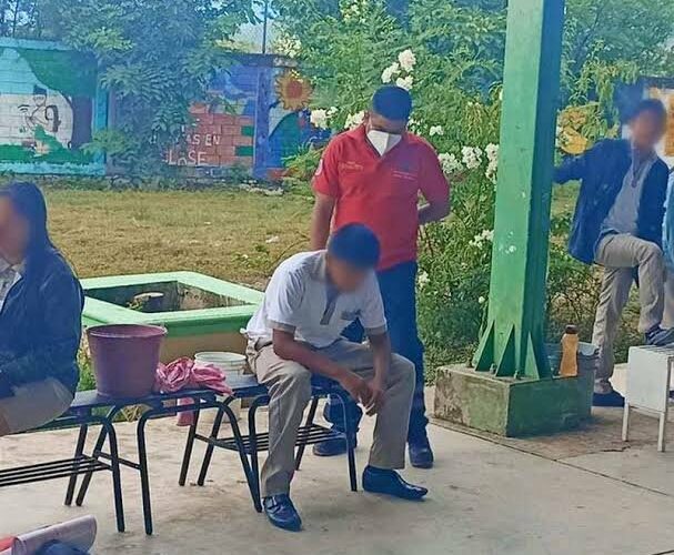 Estudiantes en una escuela en Iguala se intoxicaron con gas pimienta