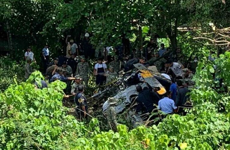 Helicóptero de la Marina deja 3 muertos y 2 heridos, tras desplomarse