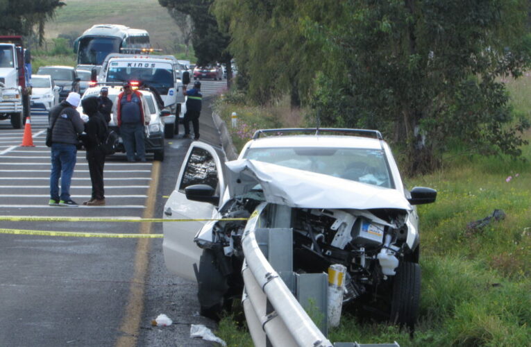 Muere copiloto en accidente en Almoloya de Juárez