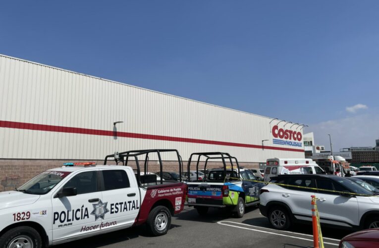 Balacera en centro comercial de Puebla deja 1 muerto y 1 herido