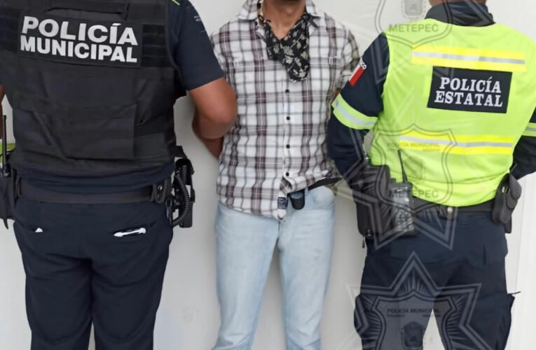 Persona detenida por asalto a transporte público con violencia en Metepec
