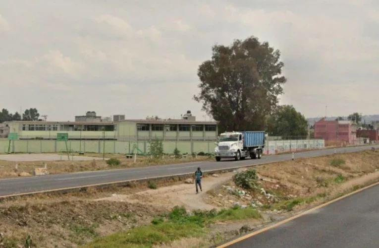 Encuentran cadáver de un hombre en descomposición en Ecatepec