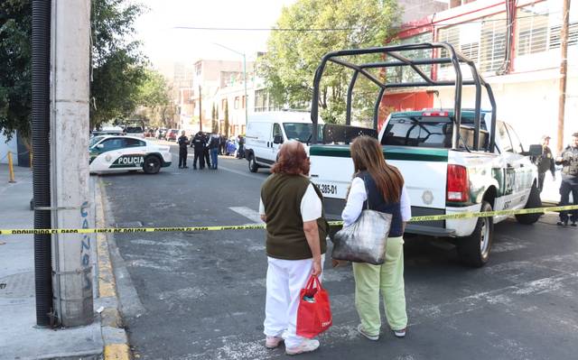 A golpes matan a joven y lo dejan en altar en Iztacalco