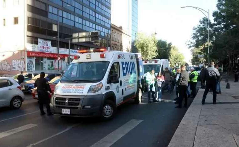 Hombre es baleado en Reforma