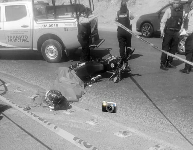 Mujer muere en accidente por un camión en Tecámac