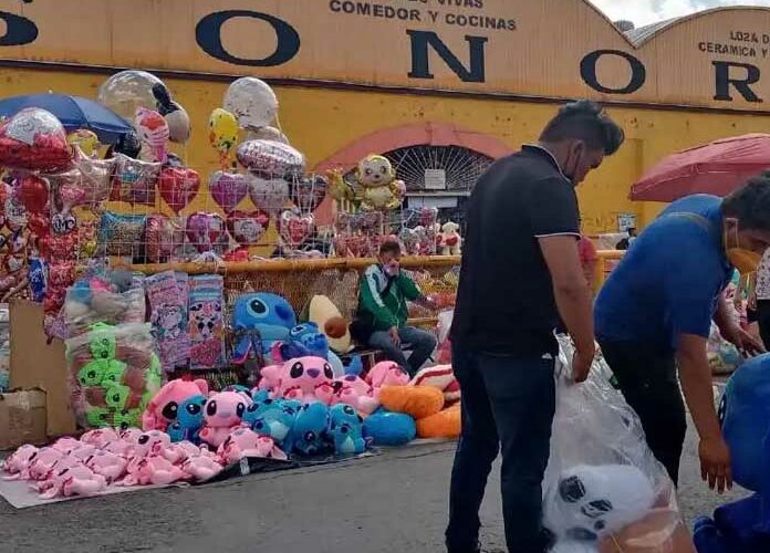 Banda que atacó a Ciro Gómez-Leyva extorsionaba en el Mercado de Sonora: Harfuch