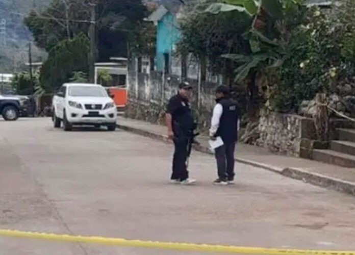 Comando asesina a una familia mientras dormía en Oaxaca