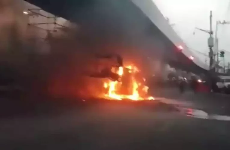 Se incendia maquinaria en obras de la Línea 12 del Metro CDMX