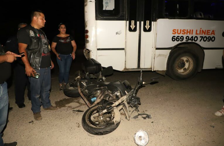 Motociclista de EdoMex choca, su destino era Mazatlán