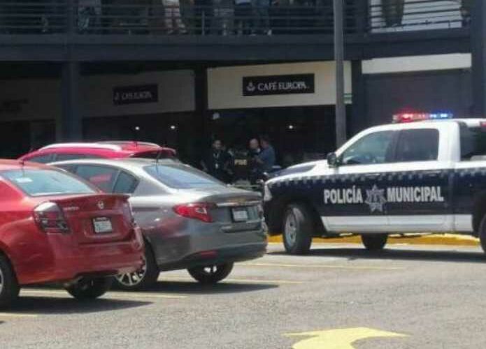 Cinco lesionados tras agresión a balazos en plaza comercial de Morelia