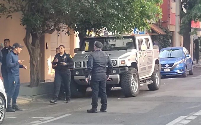 Roban 4 millones de pesos de una camioneta de valores en la CDMX