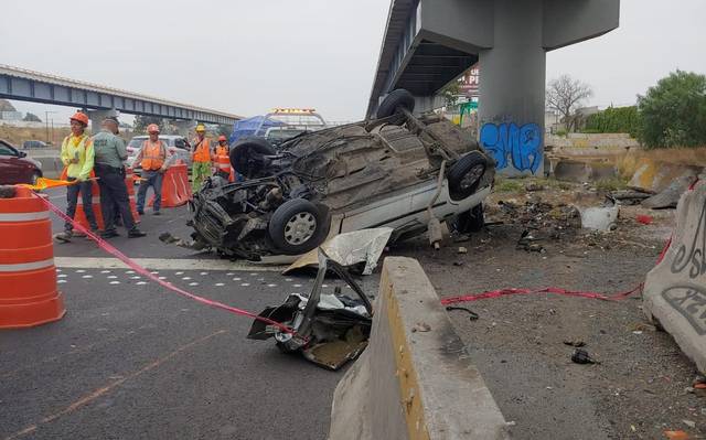 Muere automovilista en la México-Puebla prensado