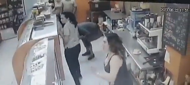 Ejecución en una panadería de San Pedro Sula: la esposa del narcotraficante Magdaleno Meza es asesinada (Imágenes fuertes)